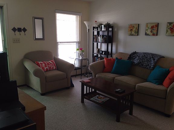 5th image of 814 Berkley Cir