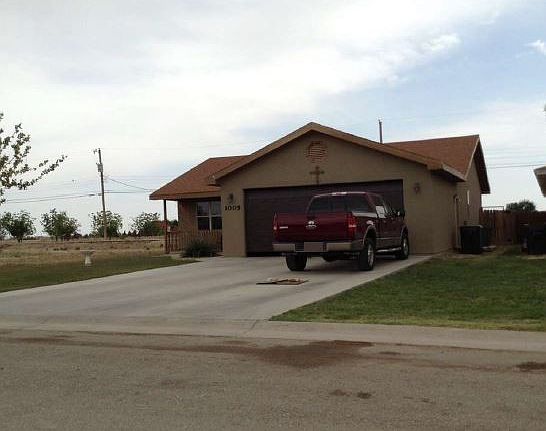 2nd image of 1005 Jason St