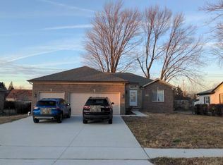 17581 Wilhelmine Ave, Fraser, MI 48026