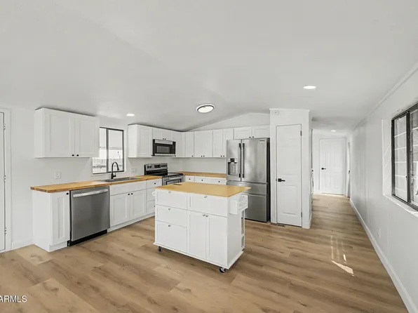 7704 E Glade Avenue, Mesa, AZ 85209
