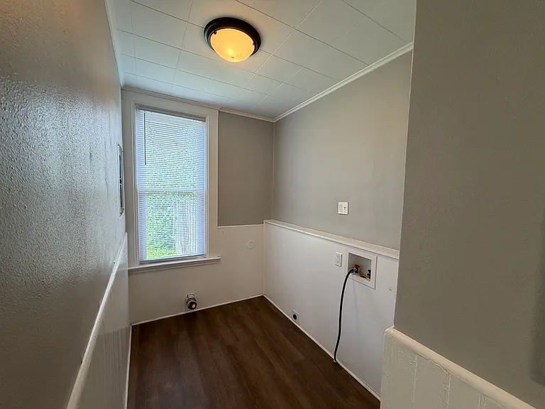 2515 Jackson St — Photo 9