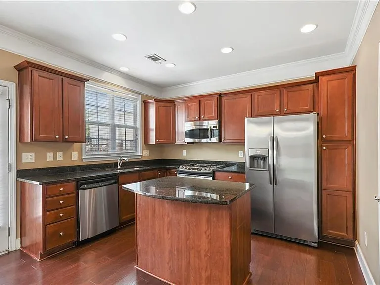 2470 Natoma Ct SE #11 — Photo 8