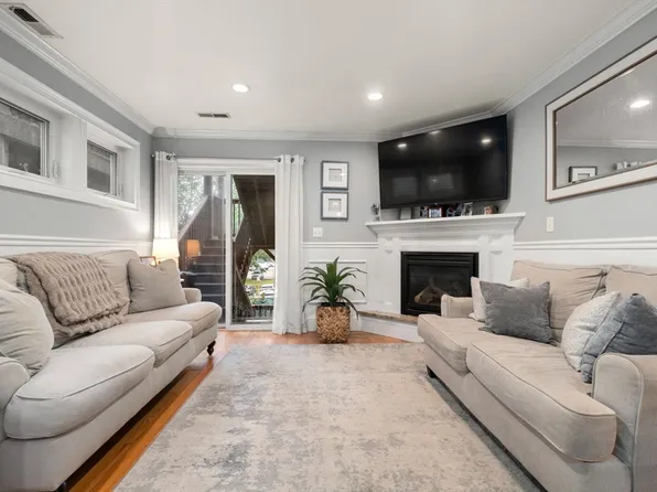 159 O St #2, South Boston, MA 02127