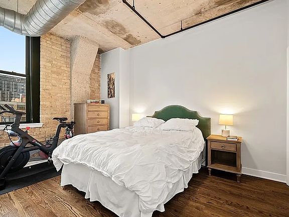 3rd image of 411 W Ontario St APT 620