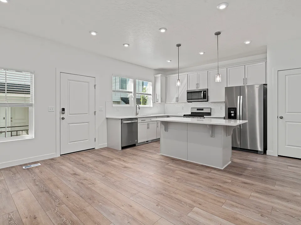 9361 Crowley Way