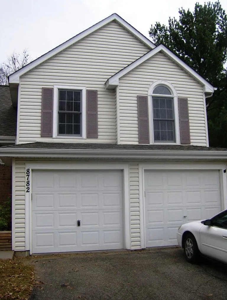 3 bed, 1550 sqft, $2,430 — Photo 2