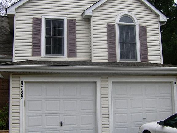 2nd image of 8782 Hawthorne Dr