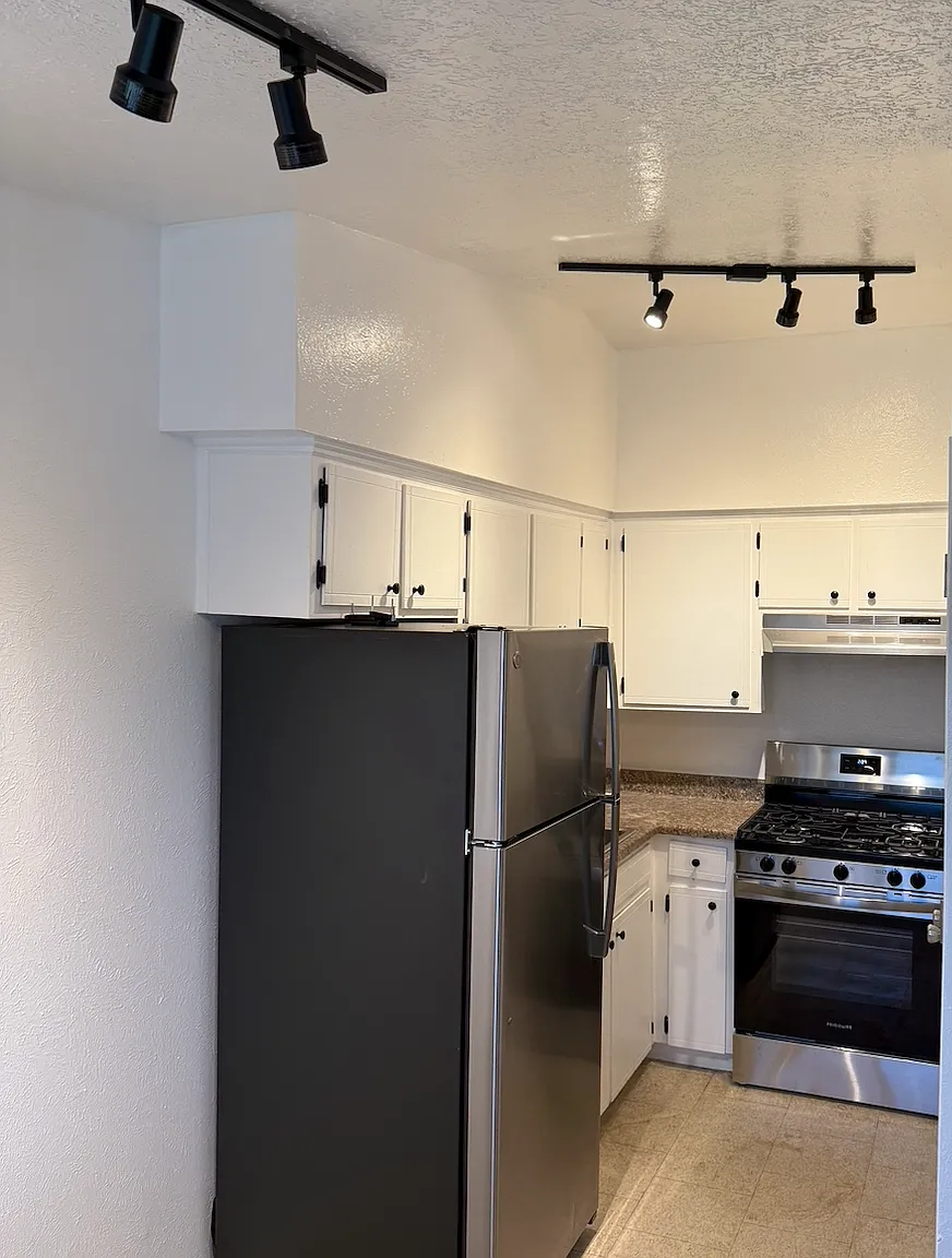 1 bed, 750 sqft, $1,000 — Photo 1