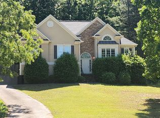 29 Centerport Dr, White, GA 30184