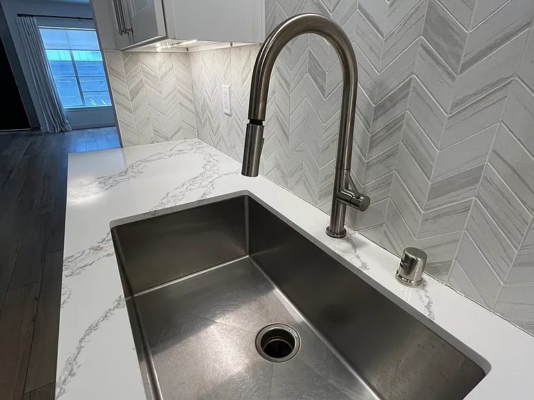 419 S Rexford Dr #2 — Photo 25