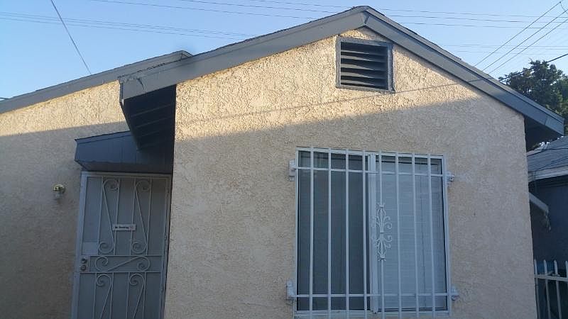 1st image of 1454 W 60th Pl
