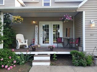 301 S 2nd St, Lester, IA 51242