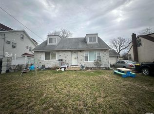 673 Lawrence St, Elmont, NY 11003