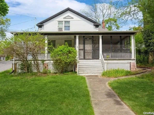 223 Christian Avenue, Stony Brook, NY 11790