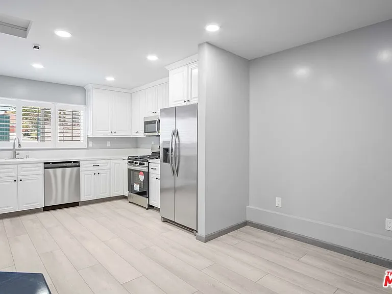 8322 Colegio Dr — Photo 8