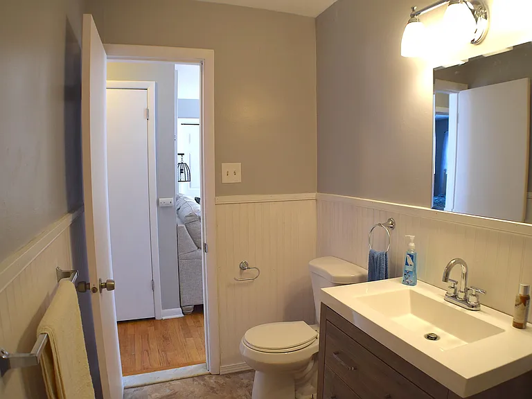 11 Tremont Ave — Photo 8