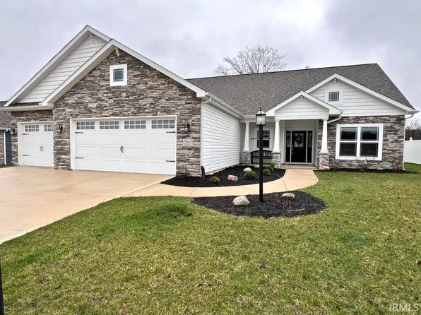 5867 Lourdais Ct, Fort Wayne, IN 46818