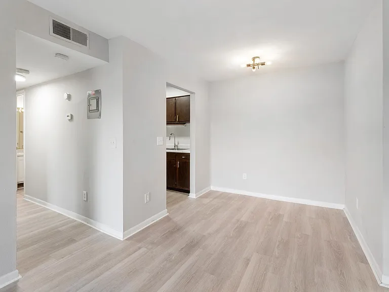 325 Orchard Trace Ln #400-3 — Photo 2
