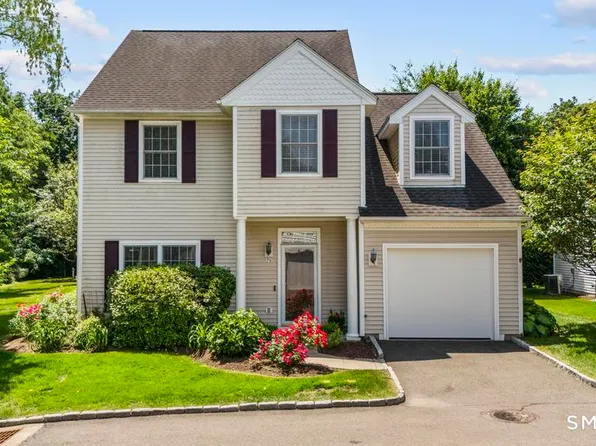 78 Village Court #78, Wilton, CT 06897