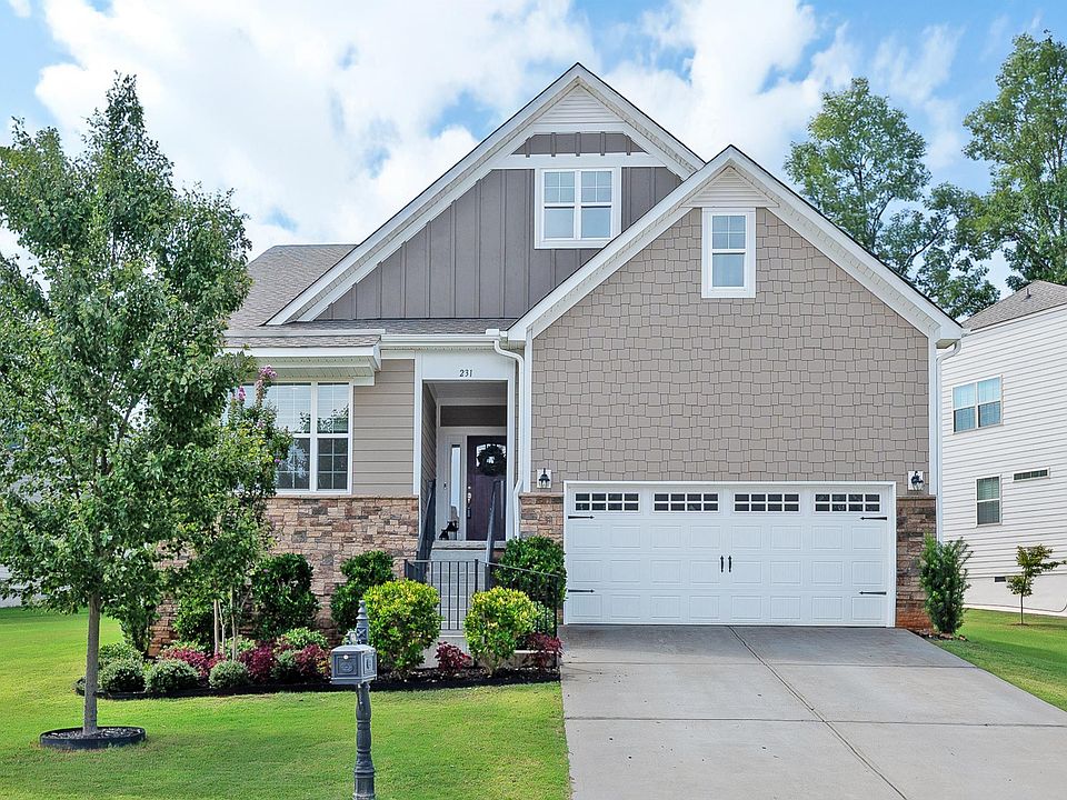 1st image of 231 Double Crest Dr