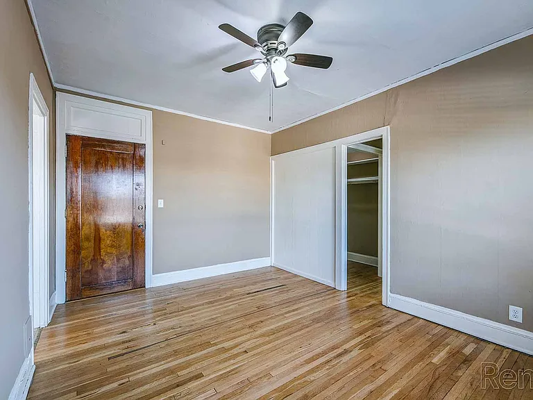 Grand and Dale Apartments — Photo 36