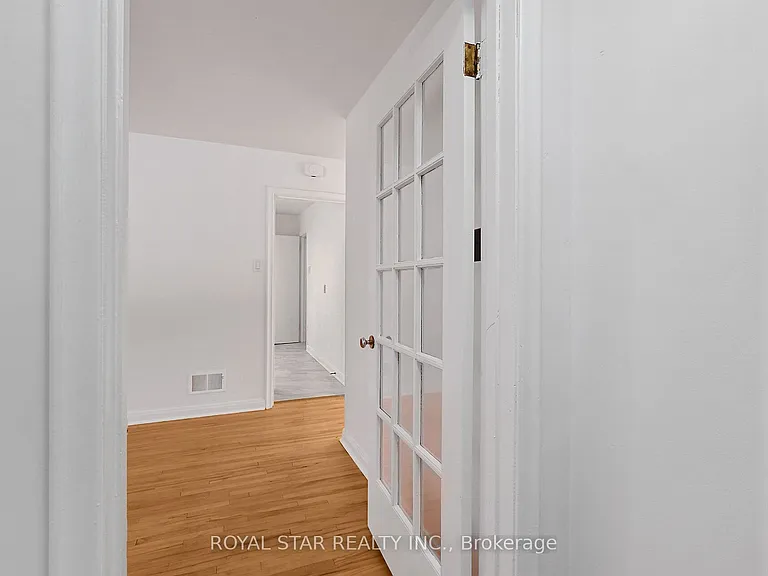 10 Delong Dr — Photo 5