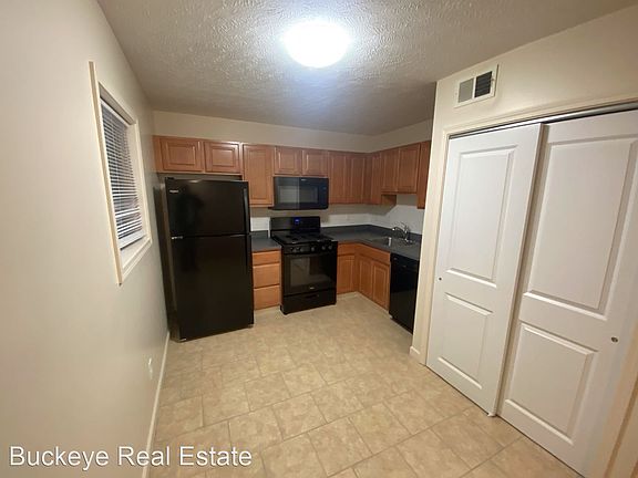 5th image of 606 Riverview Dr APT L