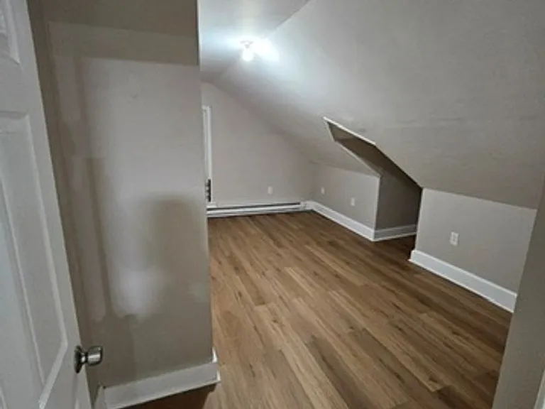 29 Tracy Ave — Photo 6