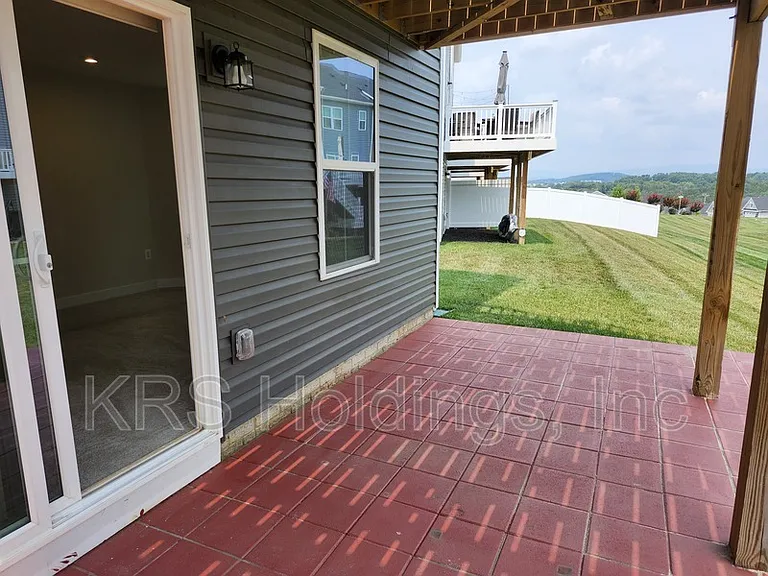 4257 Fountainbridge Ct — Photo 8