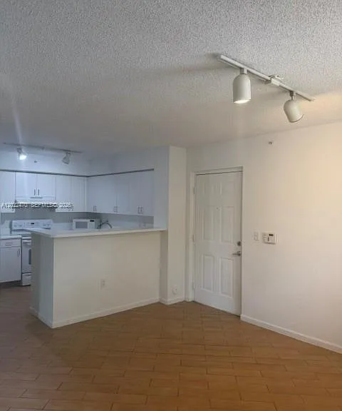 4840 N State Road 7 #6101 — Photo 7
