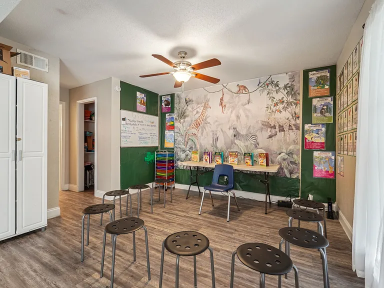 Kids Center