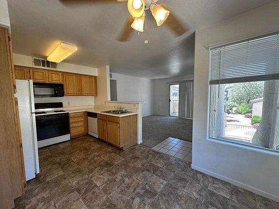 5th image of 5710 E Tropicana Ave Unit 2082