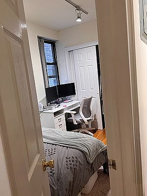 5th image of 231 E 50th St APT 2F