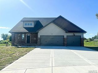 2813 Beth Ann Ct, Pontoon Beach, IL
