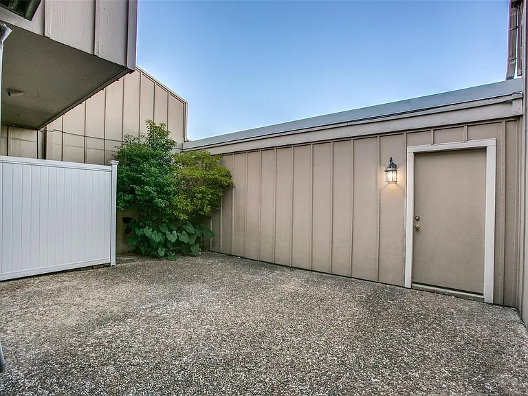 11658 Lakeside Park Dr #313 — Photo 36