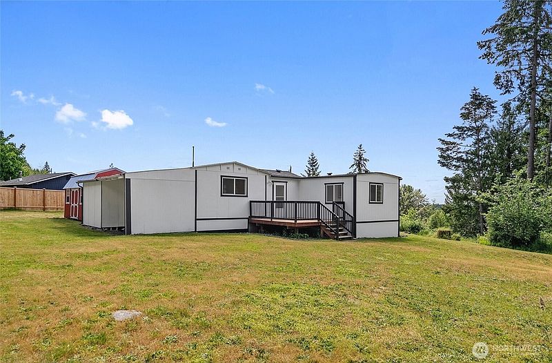 3rd image of 24125 88th Avenue E