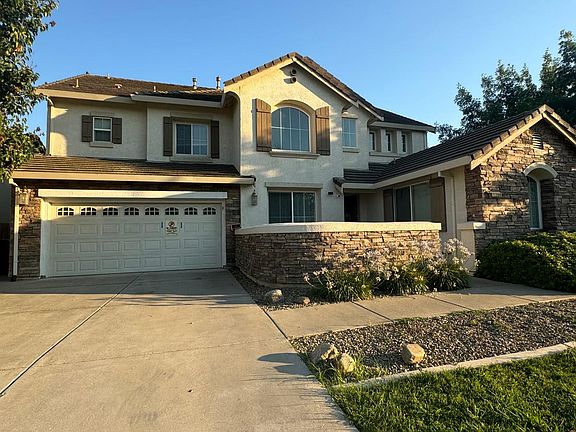 2nd image of 1298 Esplanade Dr
