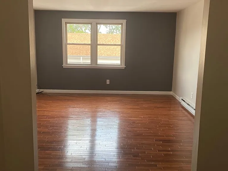 680 N Main St — Photo 3