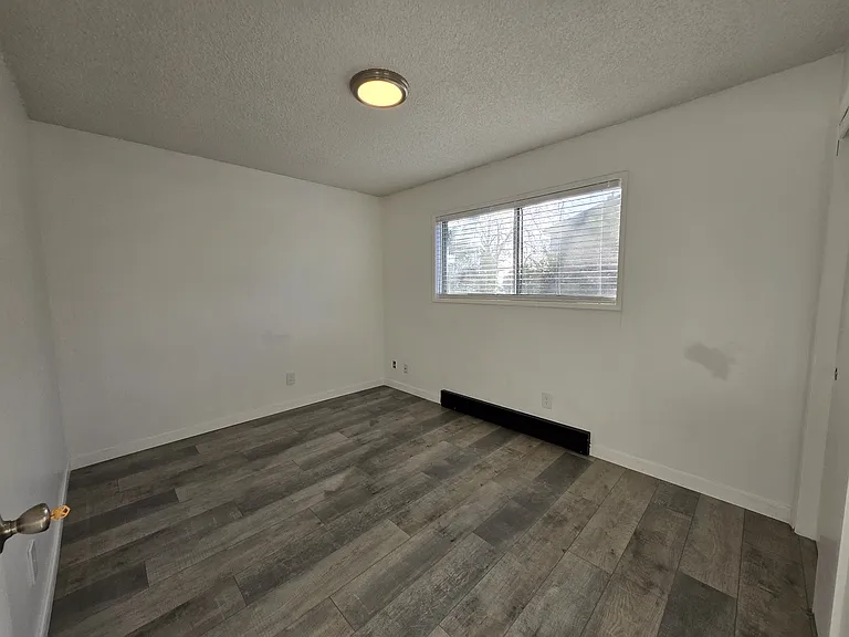 2815 E 6th St #1A — Photo 7