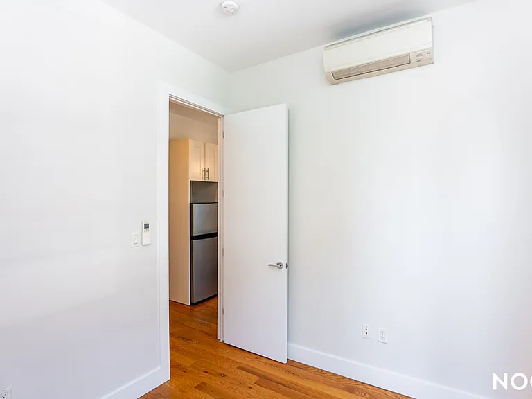 186 Broadway #3 — Photo 16