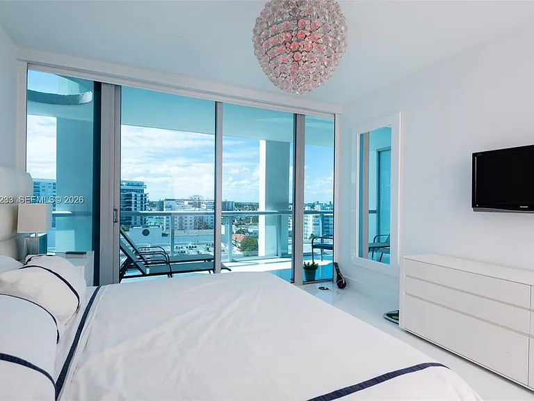 6799 Collins Ave #906 — Photo 8