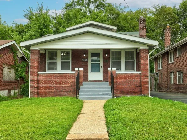 3457 Pine Grove Ave, Saint Louis, MO 63121