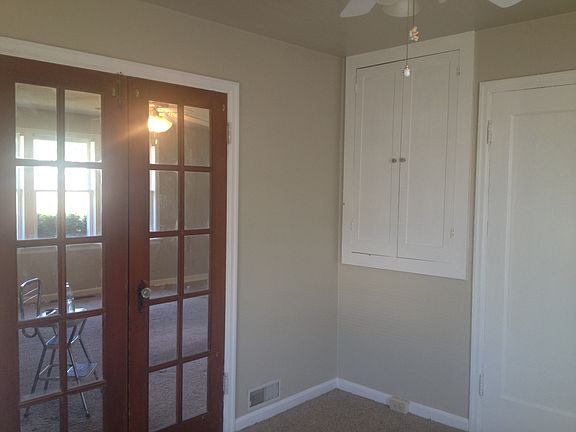 Front bedroom/office