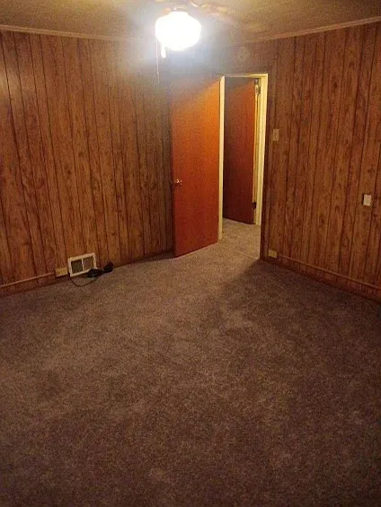 112 Stone St — Photo 4