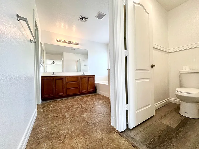 4212 Cape Eagle Ave — Photo 5