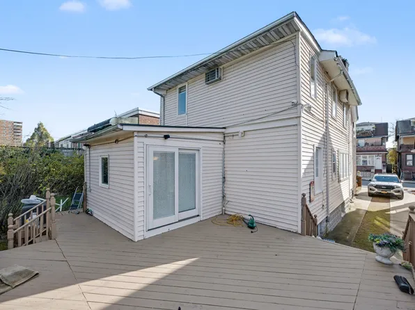 3731 Maple Avenue image 20 of 34