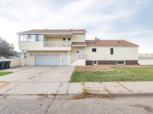 1110 W Main St, Mandan, ND 58554