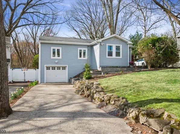 11 Oakdale Rd, Parsippany-Troy Hills Twp., NJ 07834