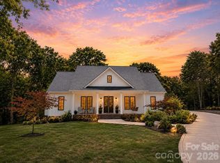 137 Channel Ct, New London, NC 28127