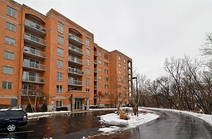 1st image of 6801 N Milwaukee Ave APT 506